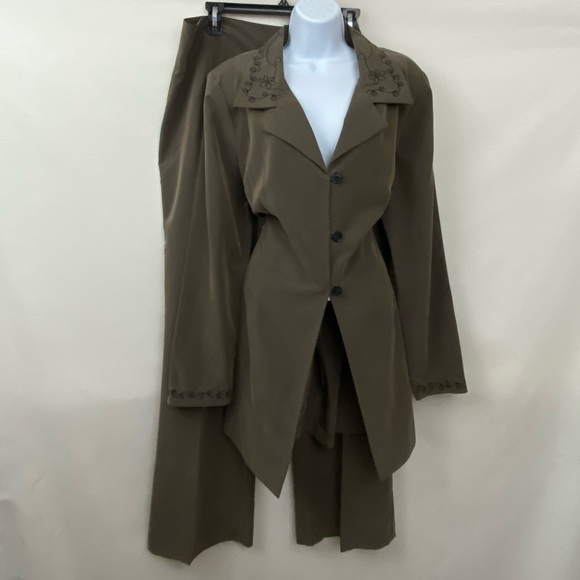 Courtenay Pants - Courtenay‎ PLUS SIZE 16 Brown 2 Piece Pantsuit X-66